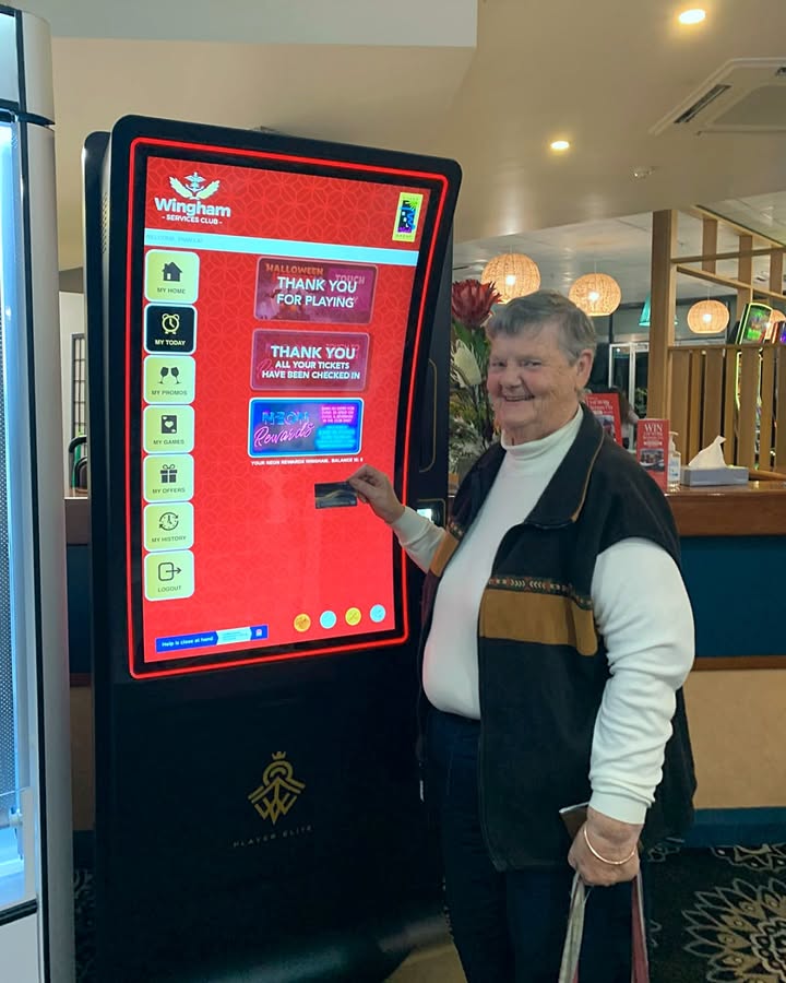 Featured image for “Pam Muxlow Wins $100 Neon Rewards at Wingham Services Club”
